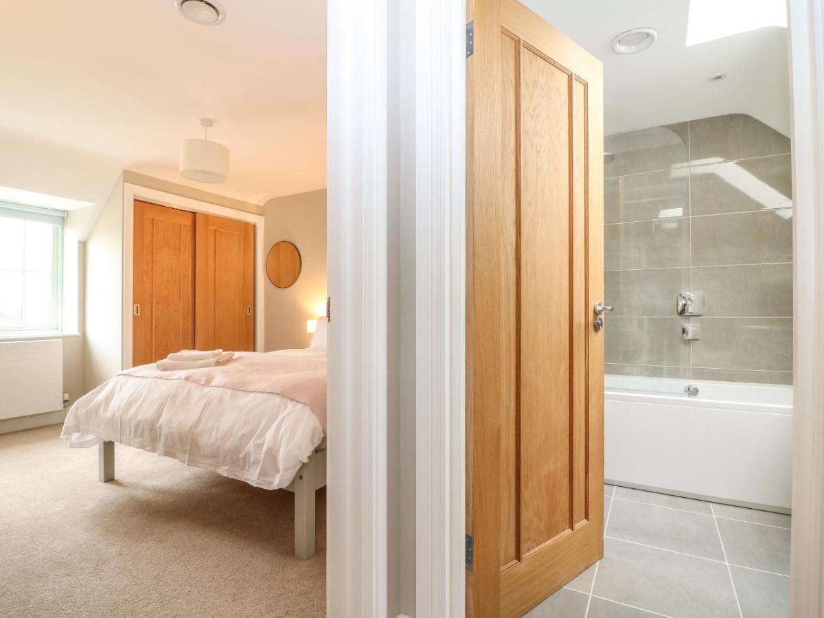 Villa 9 Windrush Heights Burford Exterior foto